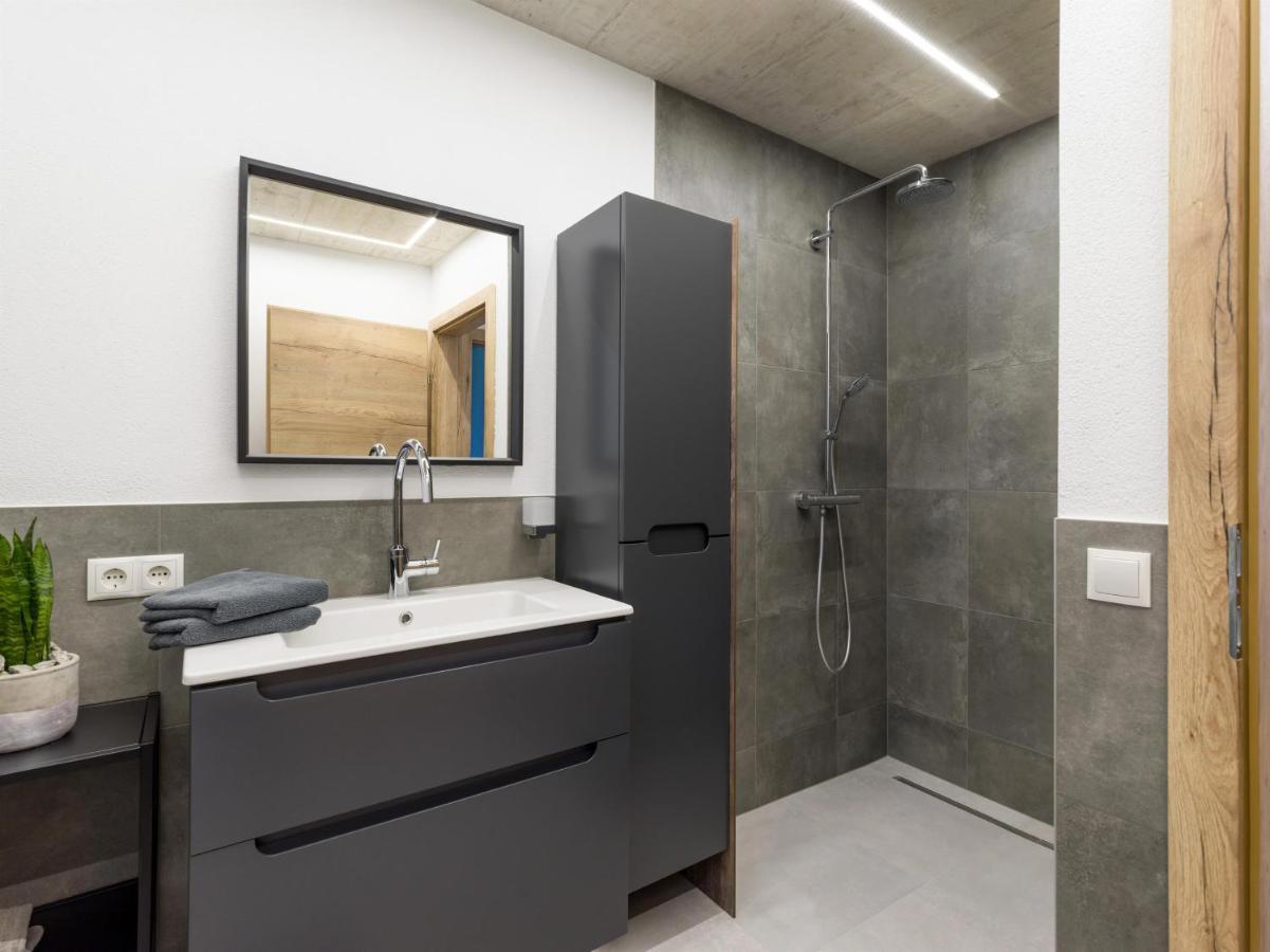 Appartement Black Mountain فغن المظهر الخارجي الصورة